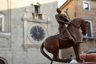 Image - Chiusura sedi, 31 agosto