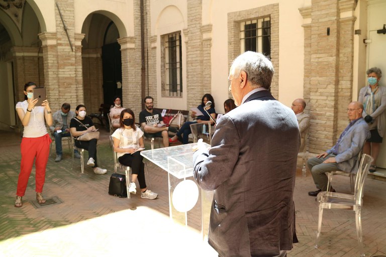 IMG_7564.JPG IMG_7564.JPG