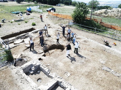 Image - Iscrizioni campagna scavi Pollentia-Urbs Salvia / Villamagna